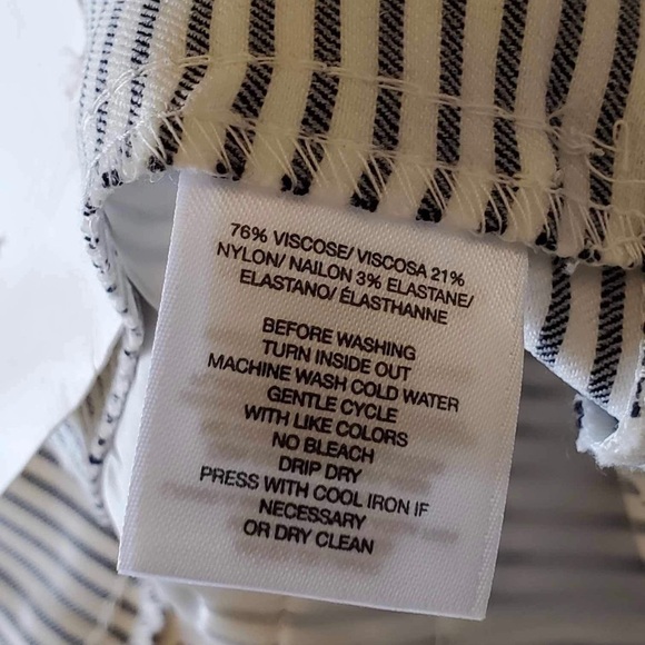 Anne Klein slim crop pull on pants stripped 10 - Picture 11 of 11